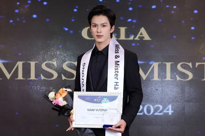 Hồ Sơ Nam Vương Vũ Anh Tuấn: Tiểu Sử, Quá Trình Đăng Quang Miss & Mister Hà Nội 2024 & Hoạt Động Nổi Bật Hồ Sơ Nam Vương Vũ Anh Tuấn: Tiểu Sử, Quá Trình Đăng Quang Miss & Mister Hà Nội 2024 & Hoạt Động Nổi Bật