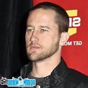 Chris Shiflett: Tiểu Sử, Sự Nghiệp Với Foo Fighters, Dự Án Đơn Lẻ & Phong Cách Chơi Guitar Chris Shiflett: Tiểu Sử, Sự Nghiệp Với Foo Fighters, Dự Án Đơn Lẻ & Phong Cách Chơi Guitar