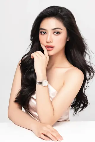 Nguyễn Trần Kh&aacute;nh Linh: Hồ Sơ, H&agrave;nh Tr&igrave;nh Miss World Vietnam V&agrave; Sự Thật Vụ B&ecirc; Bối 2022