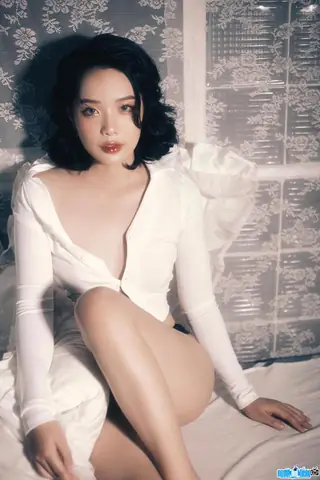 Phan Quỳnh Trang (độc Huyền Cầm) Là Ai? Tiểu Sử, Sự Nghiệp Người Mẫu Ảnh "nàng Thơ Xứ Nghệ" Phan Quỳnh Trang (độc Huyền Cầm) Là Ai? Tiểu Sử, Sự Nghiệp Người Mẫu Ảnh "nàng Thơ Xứ Nghệ"
