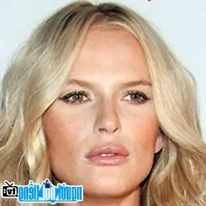 Anne Vyalitsyna (anne V): Hồ Sơ Sự Nghiệp Si&ecirc;u Mẫu Sports Illustrated, Victoria's Secret V&agrave; Cuộc Sống T&igrave;nh Cảm