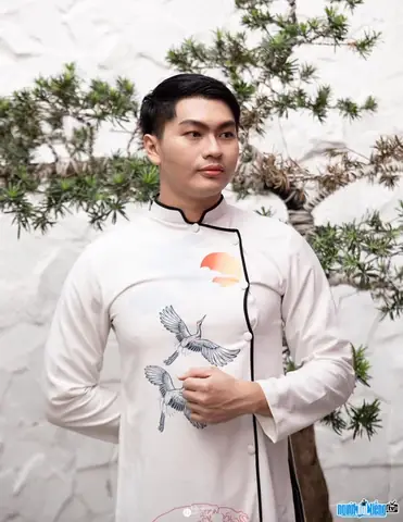 Người Mẫu Lê Trường Vinh: Hành Trình Vượt Rào Cản Và Thành Tựu Đáng Nể Người Mẫu Lê Trường Vinh: Hành Trình Vượt Rào Cản Và Thành Tựu Đáng Nể