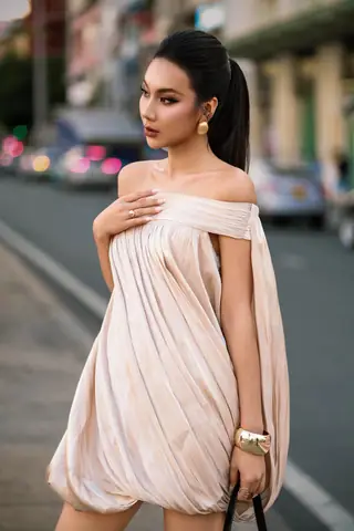 Người Mẫu Nga T&acirc;y L&agrave; Ai? Tiểu Sử Chi Tiết Về Hot Girl "tuyệt T&igrave;nh Cốc" Phạm Th&uacute;y Nga