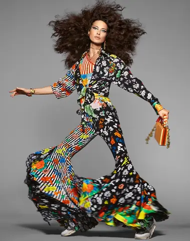 Shalom Harlow: Si&ecirc;u Mẫu "nữ Ho&agrave;ng Catwalk" Thập Ni&ecirc;n 90 - H&agrave;nh Tr&igrave;nh, Th&aacute;i Độ Runway Đậm Chất C&aacute; T&iacute;nh V&agrave; Sự T&aacute;i Xuất Versace