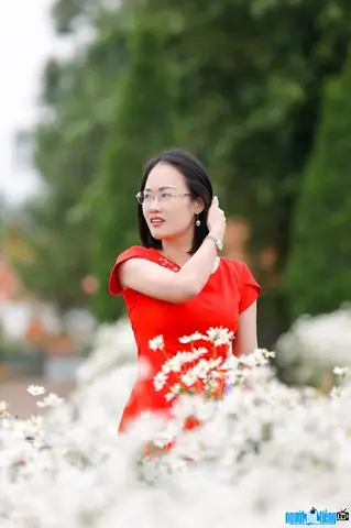 Nguyễn Thị Minh Th&uacute;y: H&agrave;nh Tr&igrave;nh Từ Nh&agrave; B&aacute;o Điều Tra Đến Doanh Nh&acirc;n, Chủ Tịch Hđqt V&agrave; Giảng Vi&ecirc;n