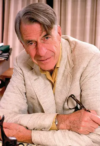 Tiểu Sử John Kenneth Galbraith: Đời Sống, Tư Tưởng & Những T&aacute;c Phẩm Kinh Điển Của Nh&agrave; Kinh Tế Học Chế Độ
