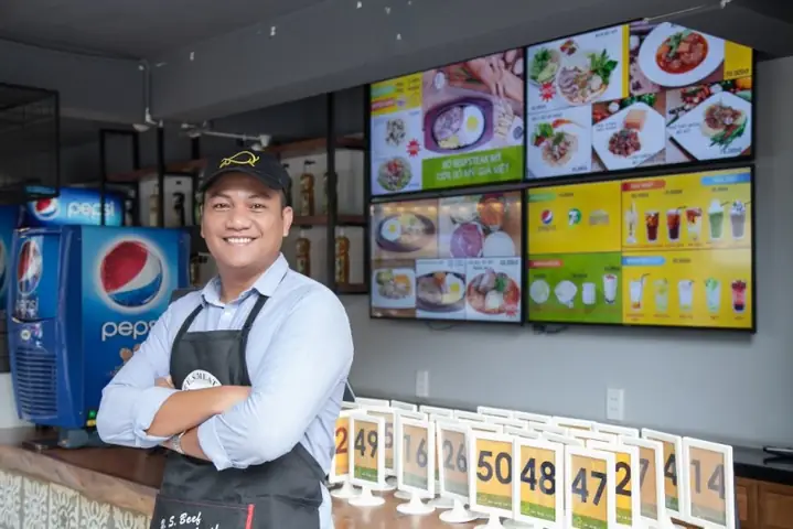 Nhiếp Ảnh Gia Nguyễn Long Là Ai? Tiểu Sử, Sự Nghiệp Và Cuộc Sống Tân Hôn Cùng Hoa Hậu Khánh Vân Nhiếp Ảnh Gia Nguyễn Long Là Ai? Tiểu Sử, Sự Nghiệp Và Cuộc Sống Tân Hôn Cùng Hoa Hậu Khánh Vân