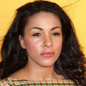 Tiểu Sử Kathryn Drysdale: Sự Nghiệp, Vai Diễn Bridgerton & Bộ Phim Mới Ride Or Die Tiểu Sử Kathryn Drysdale: Sự Nghiệp, Vai Diễn Bridgerton & Bộ Phim Mới Ride Or Die