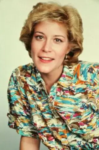 Lani O'grady: Tiểu Sử, Sự Nghiệp Eight Is Enough Và Sự Thật Về Cái Chết Ở 46 Tuổi Lani O'grady: Tiểu Sử, Sự Nghiệp Eight Is Enough Và Sự Thật Về Cái Chết Ở 46 Tuổi