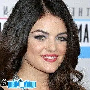 Nữ Diễn Vi&ecirc;n Truyền H&igrave;nh Lucy Hale &ndash; Tiểu Sử V&agrave; Sự Nghiệp Nổi Bật
