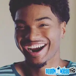 Tìm Hiểu Victor Pope Jr.: Hồ Sơ, Video Vine Điển Hình & Hành Trình Từ Viner Đến Hài Sĩ Stand-up Tìm Hiểu Victor Pope Jr.: Hồ Sơ, Video Vine Điển Hình & Hành Trình Từ Viner Đến Hài Sĩ Stand-up