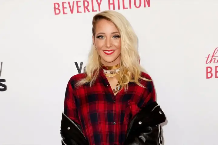 Jenna Marbles: Tiểu Sử, Sự Nghiệp Youtube & Lý Do Cô Rời Khỏi Mạng Xã Hội Năm 2020 Jenna Marbles: Tiểu Sử, Sự Nghiệp Youtube & Lý Do Cô Rời Khỏi Mạng Xã Hội Năm 2020