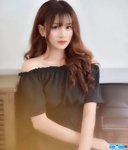 Streamer Lyly Sury Là Ai? Tiểu Sử, Sự Nghiệp Và Hoạt Động Nổi Bật Streamer Lyly Sury Là Ai? Tiểu Sử, Sự Nghiệp Và Hoạt Động Nổi Bật