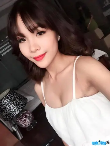 Thợ Xăm Quỳnh Anh Là Ai? Tiểu Sử, Phong Cách Xăm & Thông Tin Liên Hệ Quynh Anh Tattoo Thợ Xăm Quỳnh Anh Là Ai? Tiểu Sử, Phong Cách Xăm & Thông Tin Liên Hệ Quynh Anh Tattoo