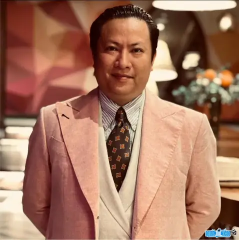 Big Pilot Daddy (trần Hải Đông) Là Ai? Hành Trình Từ Phi Công Hàng Không Quốc Gia Đến Tiktoker & Ceo Thương Hiệu Thời Trang Cao Cấp Big Pilot Daddy (trần Hải Đông) Là Ai? Hành Trình Từ Phi Công Hàng Không Quốc Gia Đến Tiktoker & Ceo Thương Hiệu Thời Trang Cao Cấp
