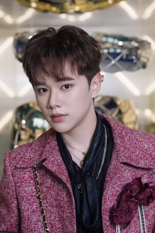 Tiktoker Con C&ograve; Đ&acirc;y L&agrave; Ai? Hồ Sơ Qu&acirc;n Trương, Series Mẹ Miền Bắc & Giải Tiktok Awards 2025