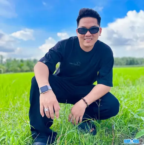 Tik Toker Huỳnh Hải Là Ai? Thông Tin 3 Tài Khoản Nổi Bật: Huỳnh Hải Sơn, Huỳnh Hải Vlog Và Huỳnh Hải Hài Hước Tik Toker Huỳnh Hải Là Ai? Thông Tin 3 Tài Khoản Nổi Bật: Huỳnh Hải Sơn, Huỳnh Hải Vlog Và Huỳnh Hải Hài Hước