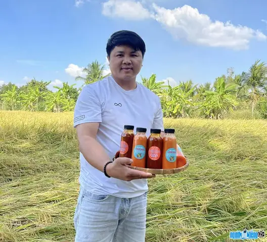 Tiktoker Ngọc Bảnh Là Ai? Tiểu Sử, Phong Cách "món Ăn Quê" & Kênh Tiktok 9m Lượt Thích Tiktoker Ngọc Bảnh Là Ai? Tiểu Sử, Phong Cách "món Ăn Quê" & Kênh Tiktok 9m Lượt Thích