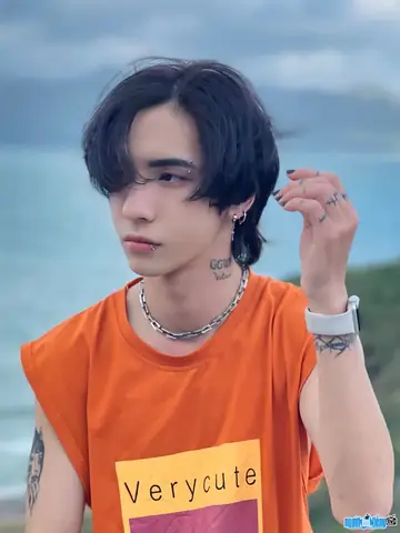 Hồ Sơ Tiktoker Nguyễn Hữu Vượng (valeri): Tiểu Sử, Sự Nghiệp & Các Video Hot Nhất Hồ Sơ Tiktoker Nguyễn Hữu Vượng (valeri): Tiểu Sử, Sự Nghiệp & Các Video Hot Nhất