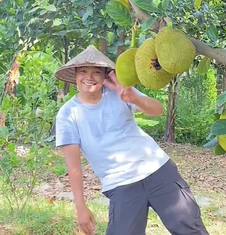 Kh&aacute;m Ph&aacute; H&agrave;nh Tr&igrave;nh V&agrave; Sự Nổi Tiếng Của Tik Toker Phong Mukk