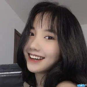 Robin Shin L&agrave; Ai? Tiểu Sử, Sự Nghiệp V&agrave; Chuyện T&igrave;nh Với Hương Nổi (chị Nổi) Cập Nhật 2024