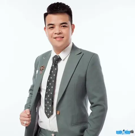 Tik Toker Sơn Sói: Hành Trình Từ Nông Thôn Vĩnh Phúc Đến Biểu Tượng Ảnh Hưởng Số Tik Toker Sơn Sói: Hành Trình Từ Nông Thôn Vĩnh Phúc Đến Biểu Tượng Ảnh Hưởng Số