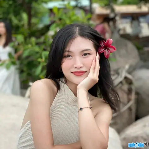 Tiktoker Trần Bảo Nghi: Tiểu Sử, Hồ Sơ Cá Nhân, Mạng Xã Hội & Hành Trình Thành Danh Tiktoker Trần Bảo Nghi: Tiểu Sử, Hồ Sơ Cá Nhân, Mạng Xã Hội & Hành Trình Thành Danh