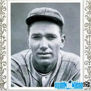 Vđv B&oacute;ng Ch&agrave;y Frank Tug Mcgraw: Tiểu Sử, Sự Nghiệp Mlb & Di Sản Của "người Cha Của Tim Mcgraw"