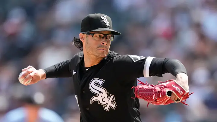 Hồ Sơ Vđv B&oacute;ng Ch&agrave;y Joe Kelly: Tiểu Sử, Sự Nghiệp Mlb & Cập Nhật T&igrave;nh H&igrave;nh Mới Nhất
