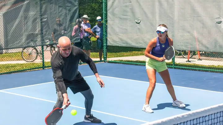 Andre Agassi: Hồ Sơ Sự Nghiệp Huyền Thoại & Hành Trình Pickleball Mới Nhất Andre Agassi: Hồ Sơ Sự Nghiệp Huyền Thoại & Hành Trình Pickleball Mới Nhất