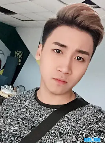 Vlogger Cung Đức Huy (huy Cung) Là Ai? Tiểu Sử, Sự Nghiệp Và Hành Trình Xuất Gia Mới Nhất 2025 Vlogger Cung Đức Huy (huy Cung) Là Ai? Tiểu Sử, Sự Nghiệp Và Hành Trình Xuất Gia Mới Nhất 2025