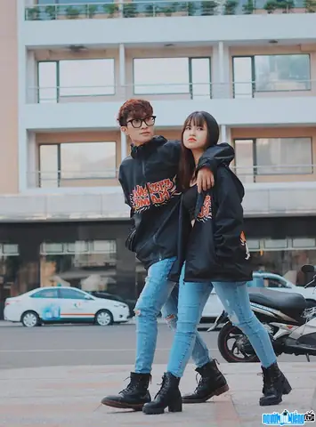 Bạn Là Ai? Khám Phá Hành Trình Và Sự Nổi Tiếng Của Youtuber Đích Lép Bạn Là Ai? Khám Phá Hành Trình Và Sự Nổi Tiếng Của Youtuber Đích Lép