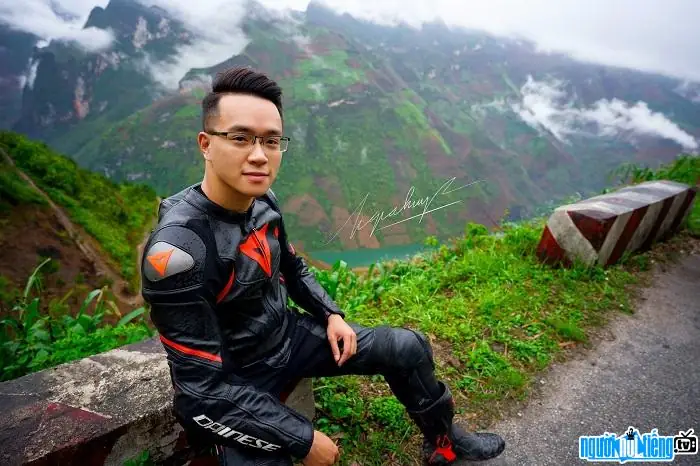 Tiểu Sử Youtuber L&ecirc; Gia Huy: Hồ Sơ C&aacute; Nh&acirc;n, Chặng Đường 10 Năm Vlog Xe & Sự Cố 150km/h
