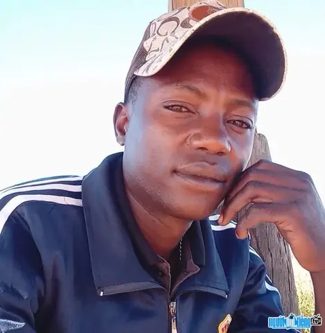 Youtuber Lindo Là Ai? Hồ Sơ Manuel Arlindo, Vai Trò Team Châu Phi Và Lý Do Rời Nhóm, Về Việt Nam 2025 Youtuber Lindo Là Ai? Hồ Sơ Manuel Arlindo, Vai Trò Team Châu Phi Và Lý Do Rời Nhóm, Về Việt Nam 2025